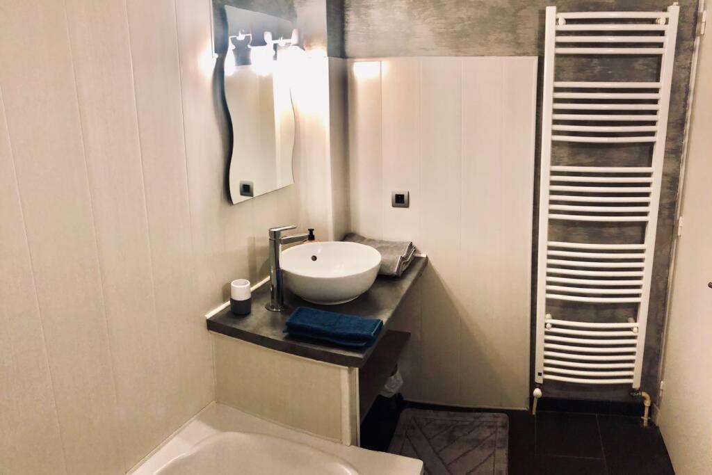 Le Puy-en-Velay F3 - Neuf - 4/6 P - Lits King Size - Wifi - Cour 아파트 외부 사진